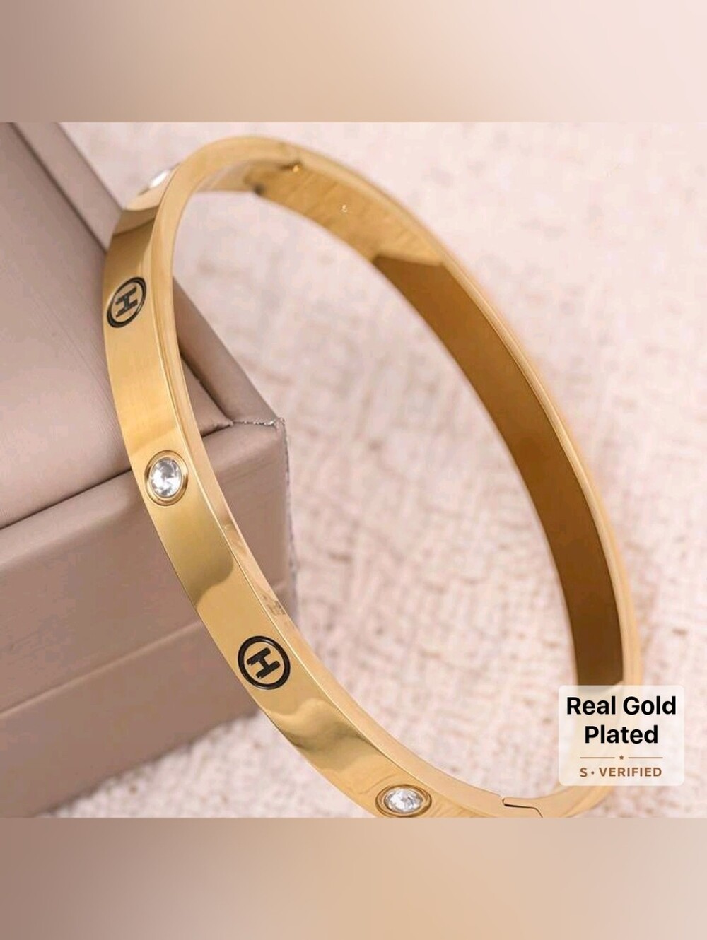 Luxury Style Bracelets - Picture 6 of 6
